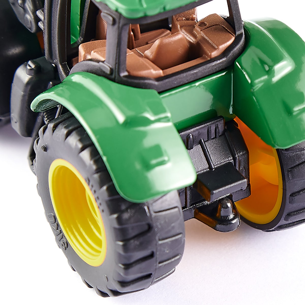 John Deere トラクター フロントローダー付き: ｜教育・保育関係者向け