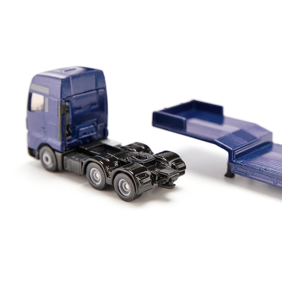 MANトレーラー JCBホイールローダー積載: ｜教育・保育関係者向け