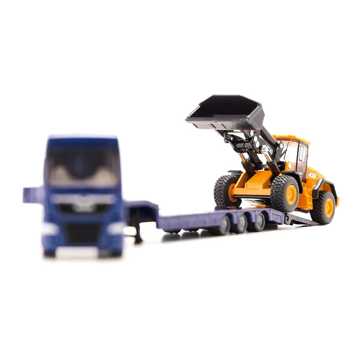 MANトレーラー JCBホイールローダー積載: ｜教育・保育関係者向け
