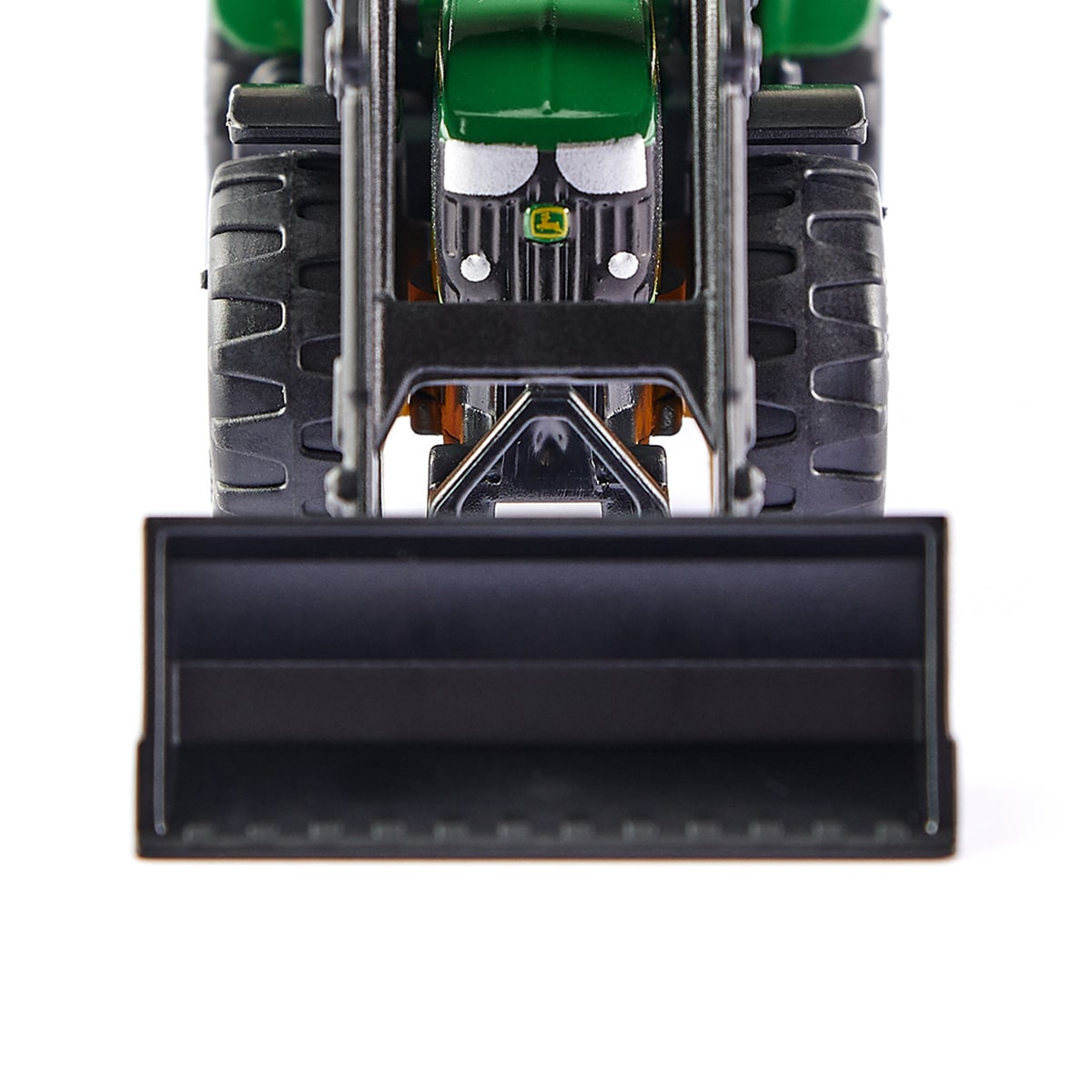 John Deere トラクター フロントローダー付き: ｜教育・保育関係者向け